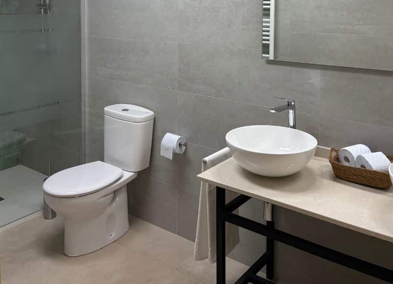 aseo-baño casa rural la ermita